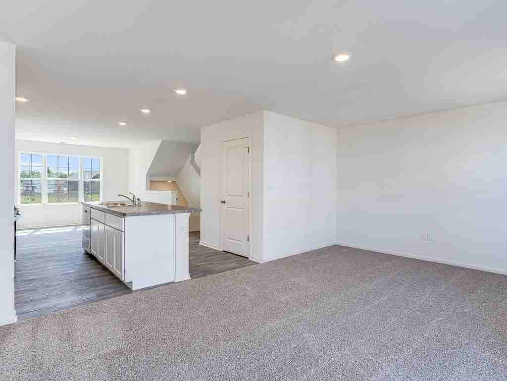 2131 Sassafras Way #D - Photo 2 of 14