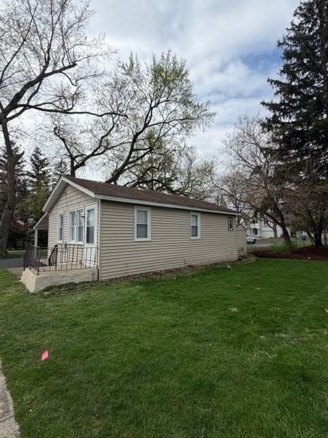 5938 Dunham Rd - Photo 3 of 15