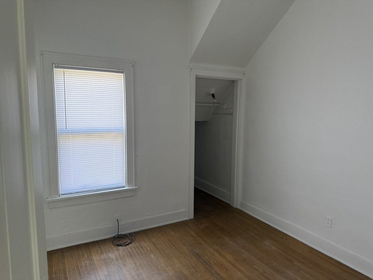 1264 Liberty St - Photo 7 of 11