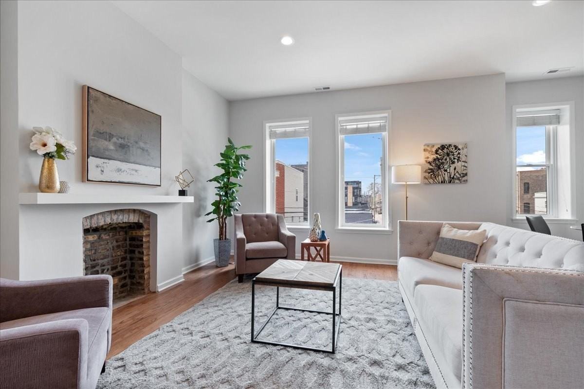 217 S Bell Ave #2 - Photo 3 of 29