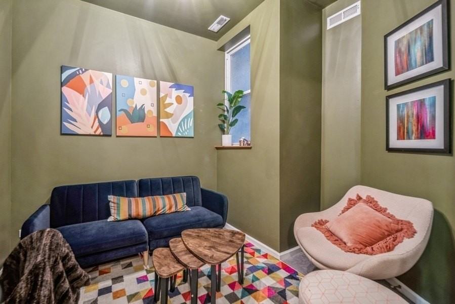 4519 S Calumet Ave #1B - Photo 5 of 10