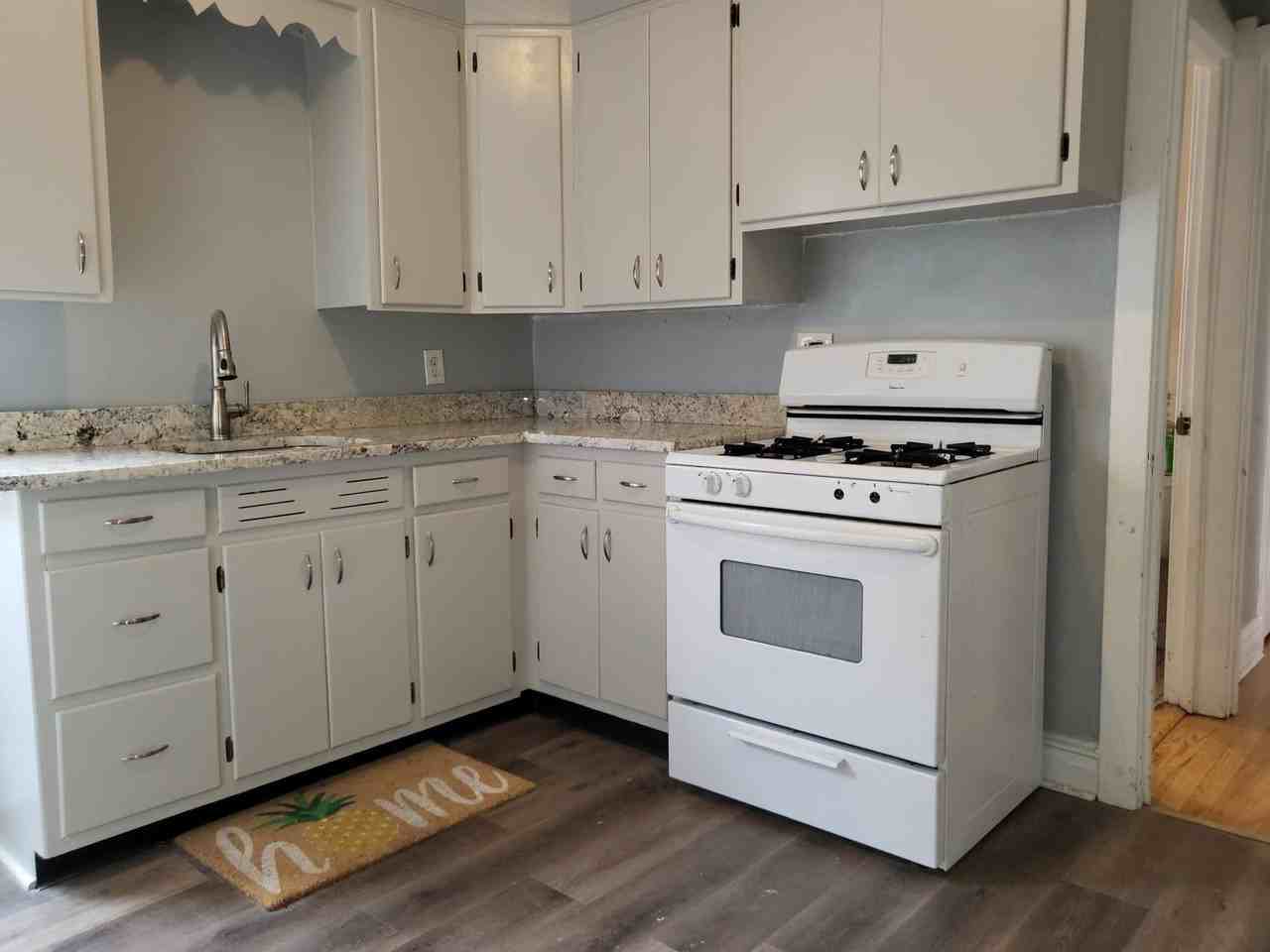 1651 N Central Ave #2 - Photo 4 of 10