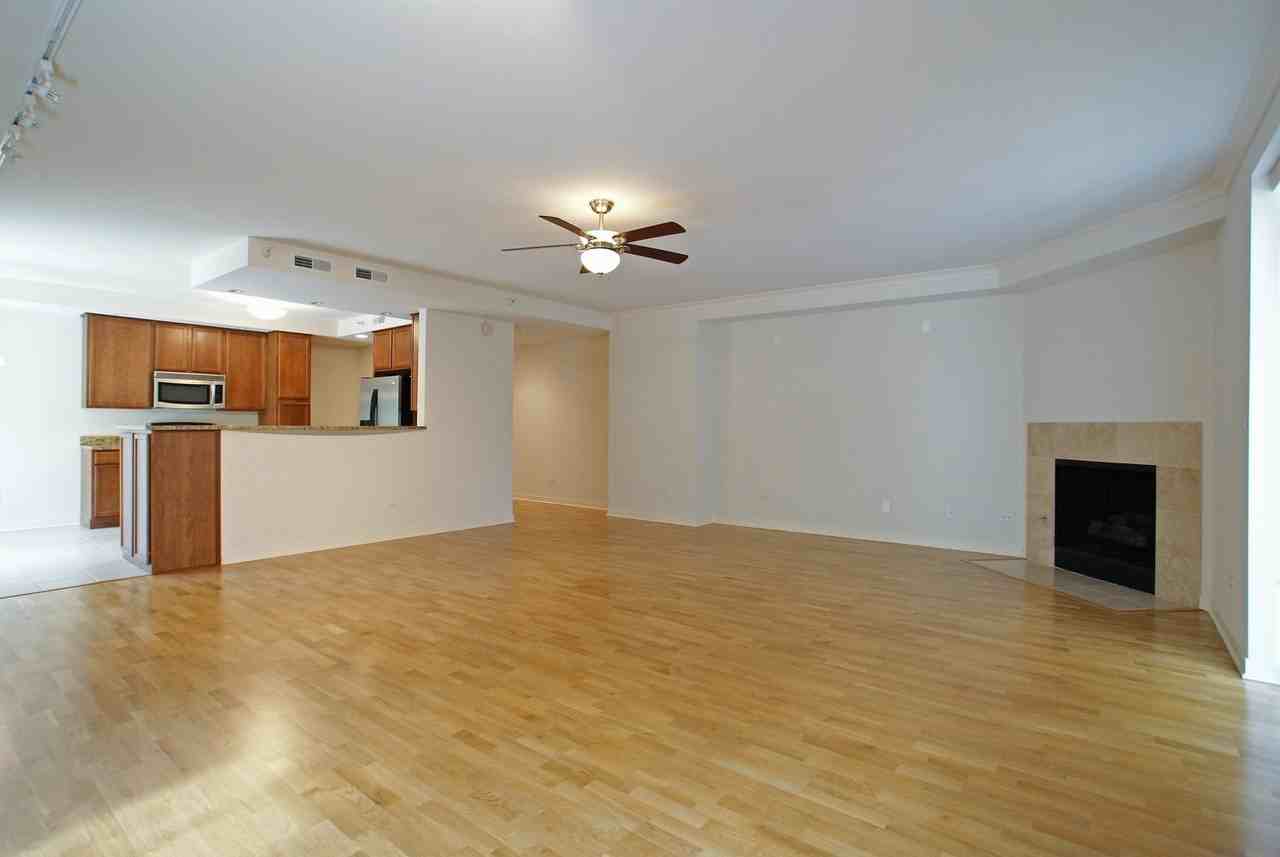 425 Benjamin Dr #209 - Photo 7 of 16