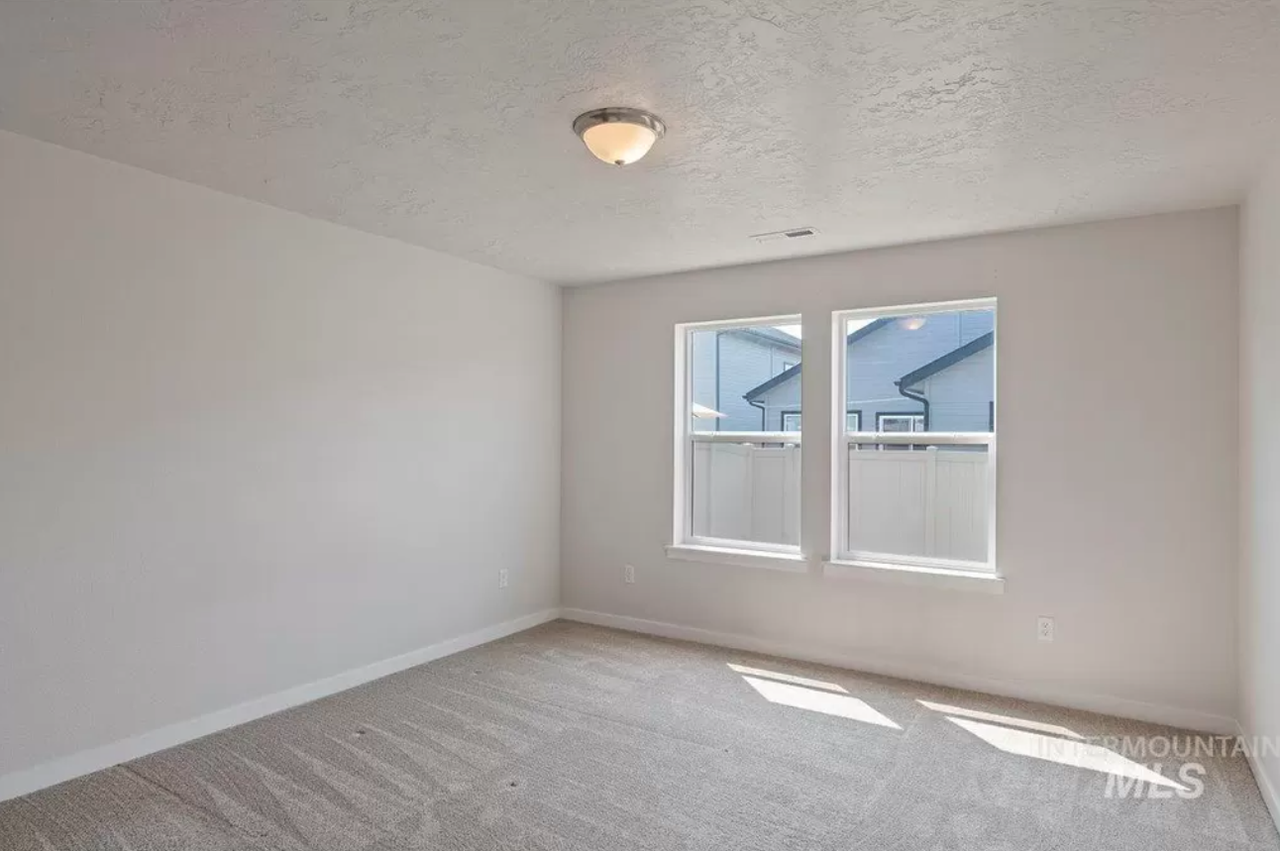 221 W Wausau St #1 - Photo 4 of 26