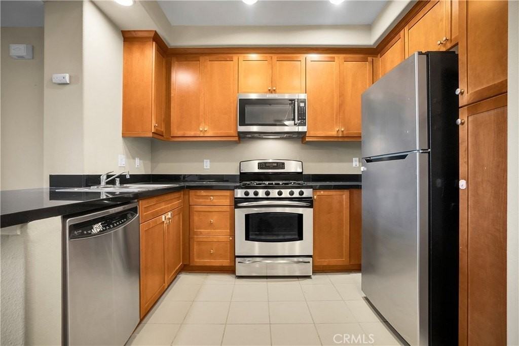 360 W Avenue 26 #330 - Photo 4 of 20