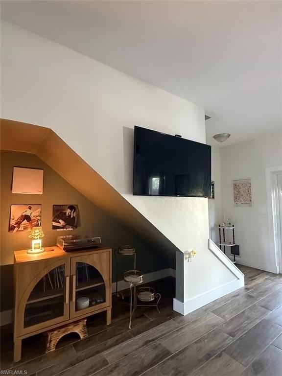 6113 Lake Front Dr - Photo 6 of 16