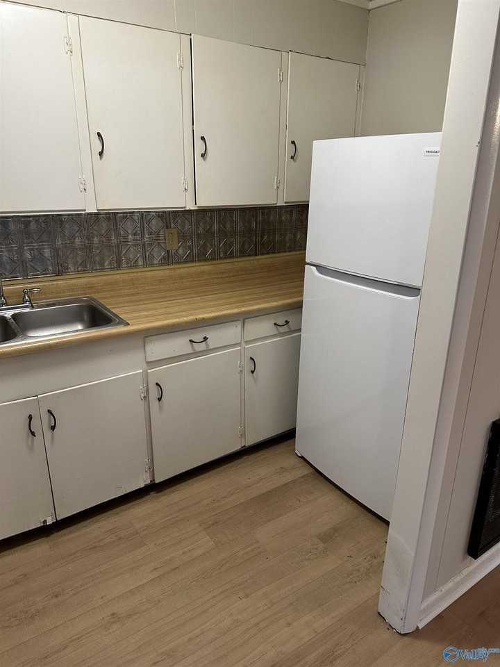 1402 Rison Ave Ne #A - Photo 6 of 10