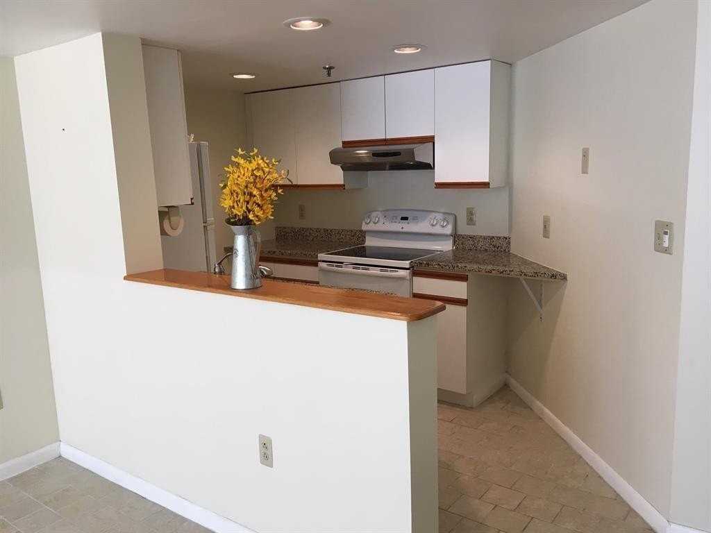 55 Congress St #504 - Photo 6 of 27