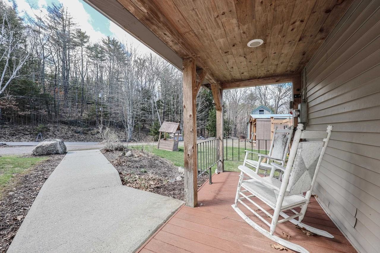 40 Chemung Rd - Photo 2 of 44