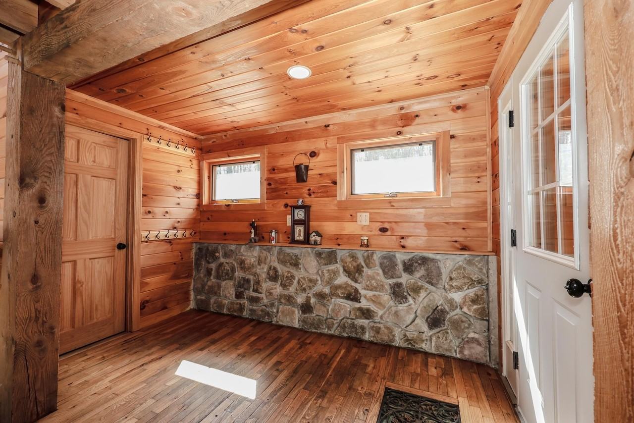 40 Chemung Rd - Photo 4 of 44