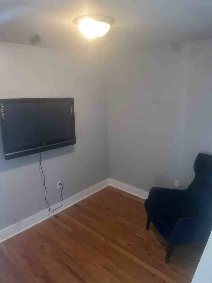 Booker Ave - Photo 7 of 11