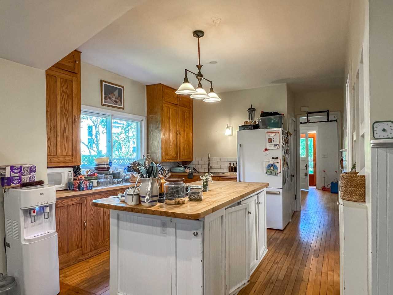 118 E Park St #1 - Photo 2 of 18