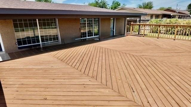 1706 Emerald Ave - Photo 4 of 25