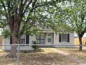 1421 N Lauderdale Ave - Photo 1 of 1