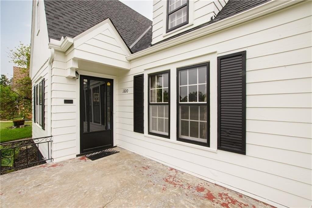 1600 Nw 38th St - Photo 2 of 19