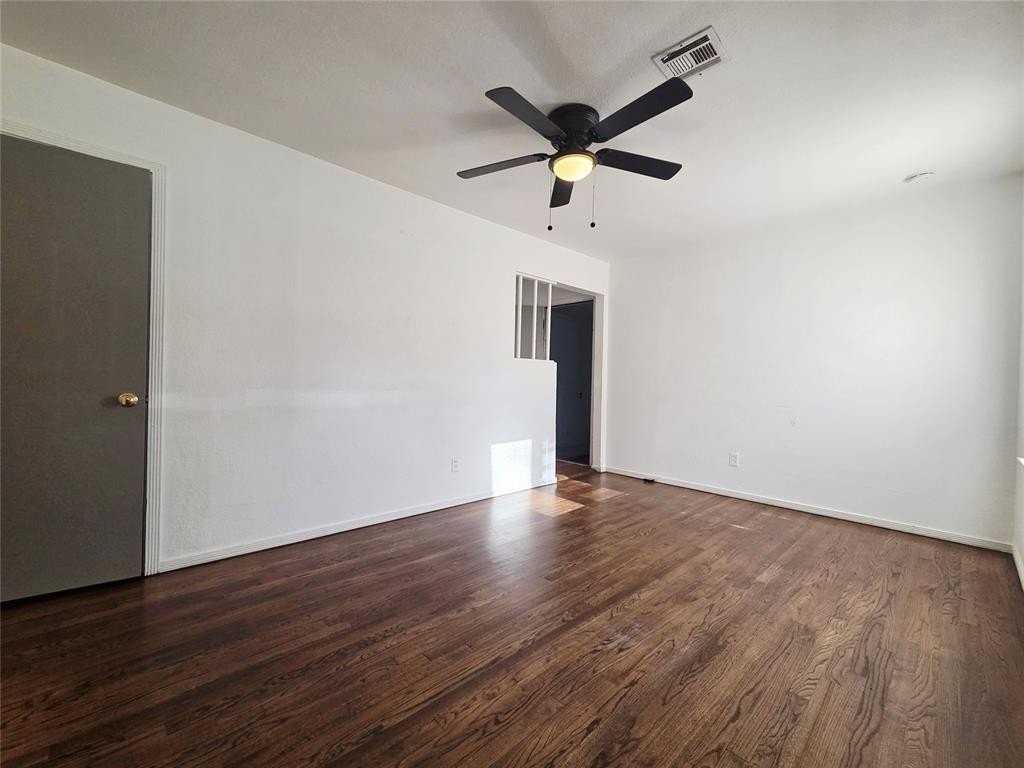 3413 Willow Creek Dr - Photo 4 of 21