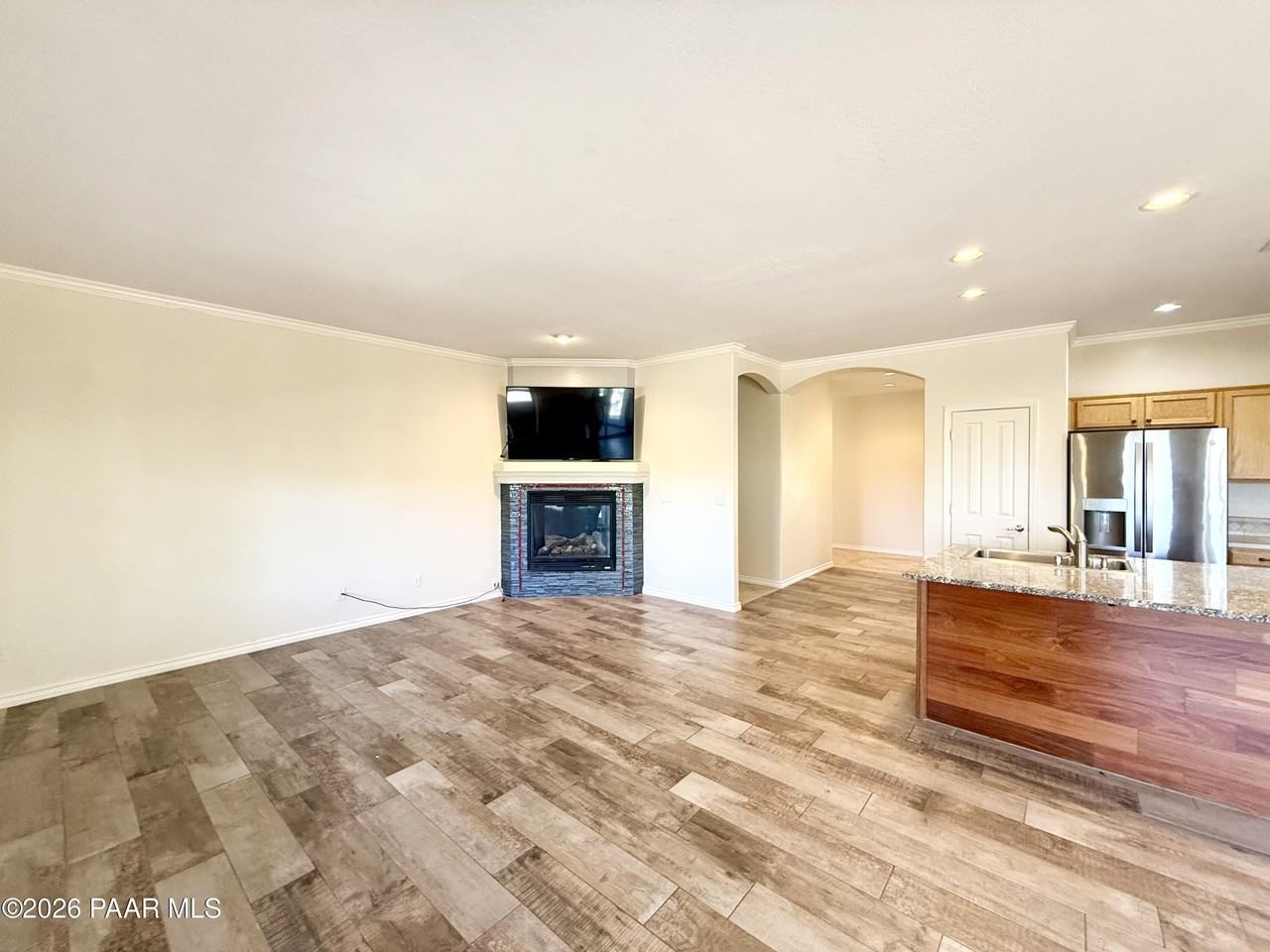 2640 W Quail View Loop - Photo 3 of 18