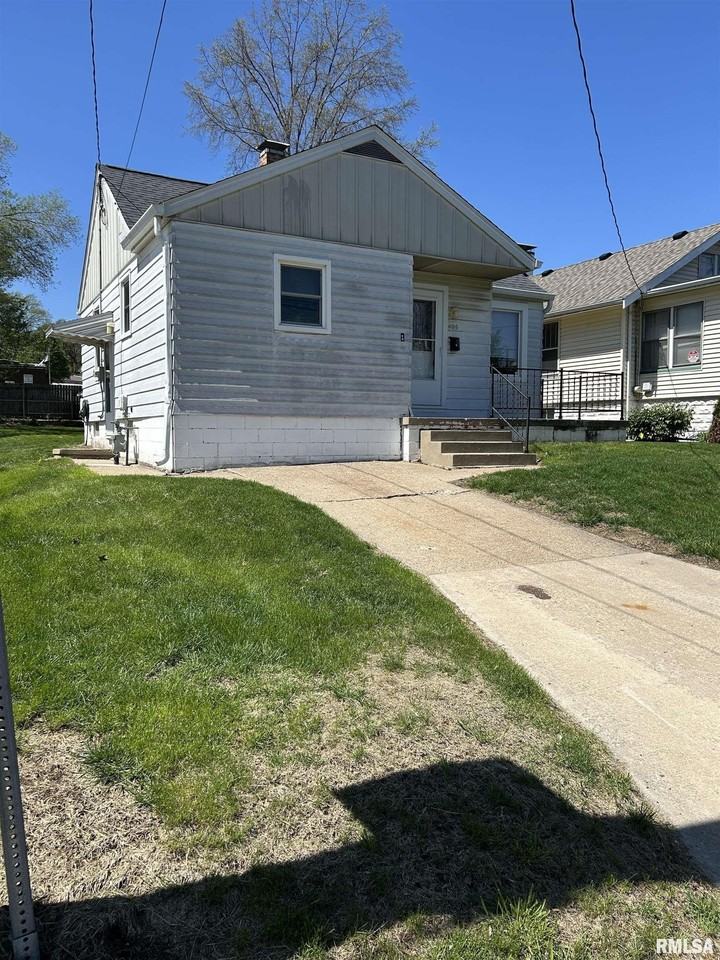 405 Keller St - Photo 2 of 33