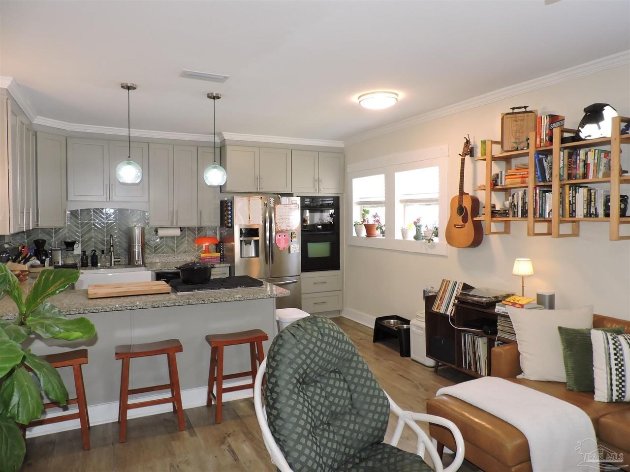 19 N C St - Photo 7 of 25