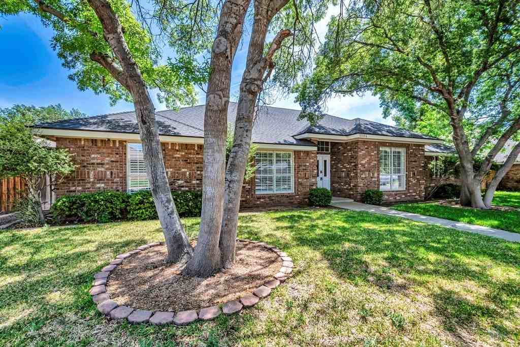 5504 Kingston Dr - Photo 3 of 49