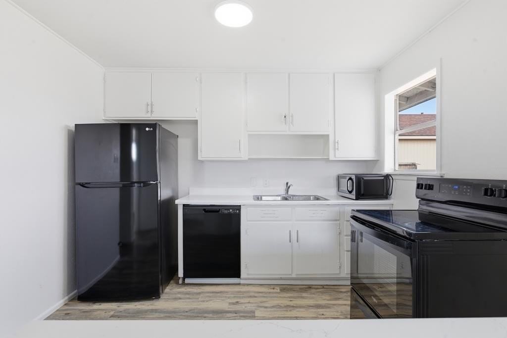 3811 Cedar Spring Dr - Photo 5 of 22