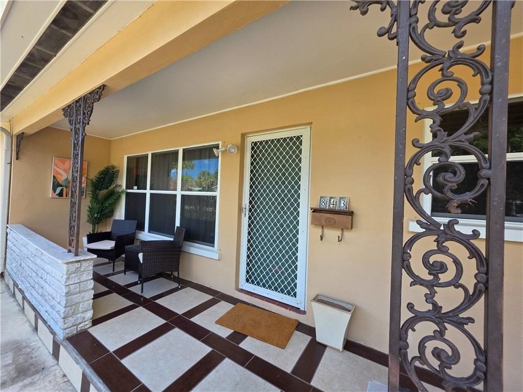 843 22nd Pl - Photo 2 of 30