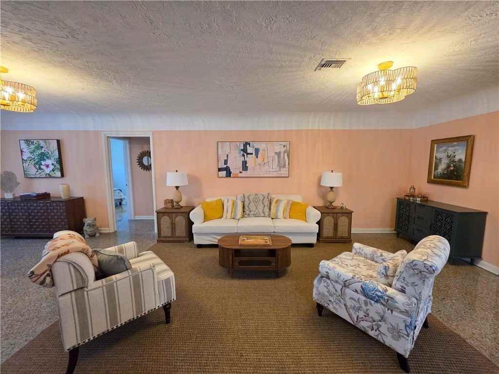 843 22nd Pl - Photo 6 of 30