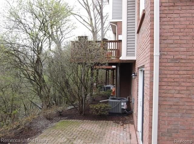 42965 River Bend Dr - Photo 4 of 32