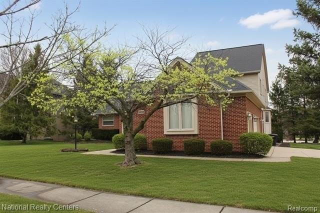 55206 Leonard Ct - Photo 2 of 37