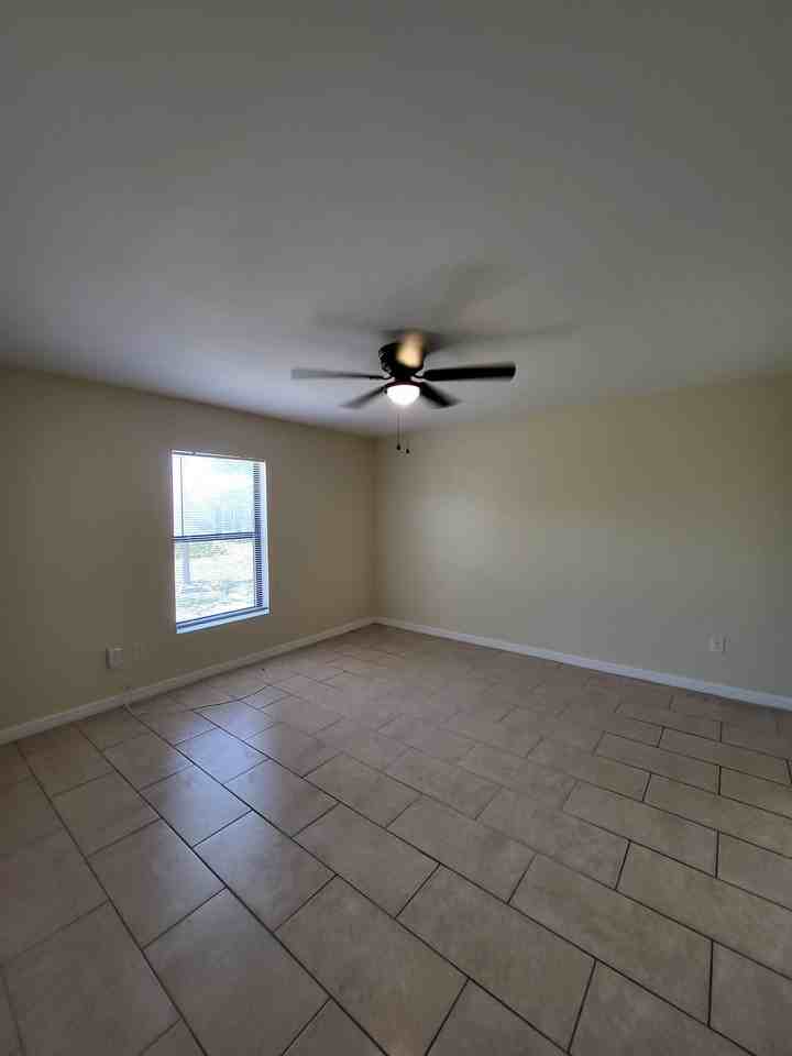 518 Skyline Blvd #518 - Photo 5 of 14