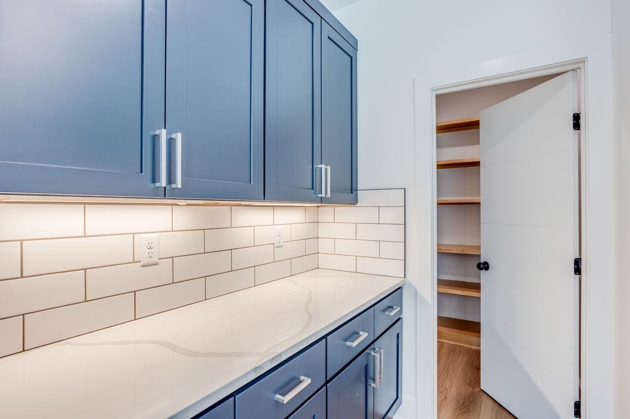 3554 N Tyler Ct #1 - Photo 4 of 40