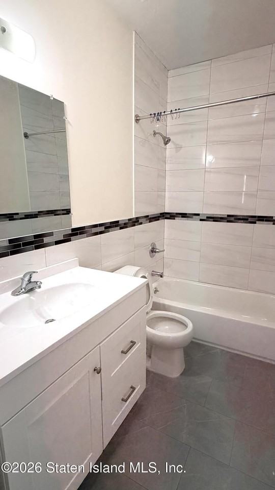 63 Osborn Ave #2FL - Photo 7 of 8