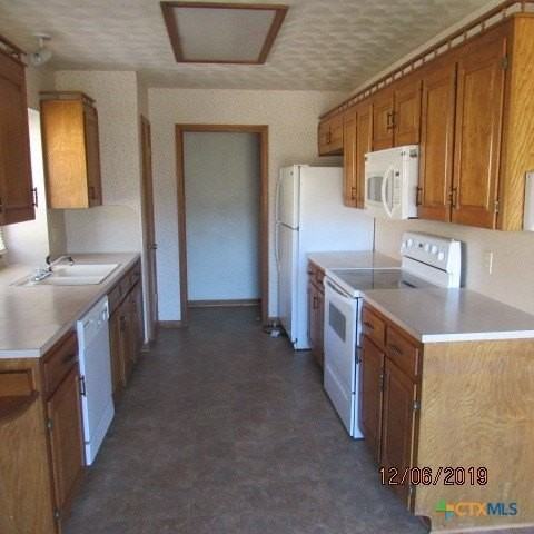 1107 Tyler Dr - Photo 5 of 19