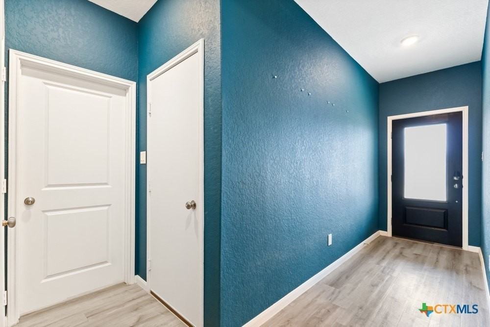 2924 Whinchat - Photo 4 of 30