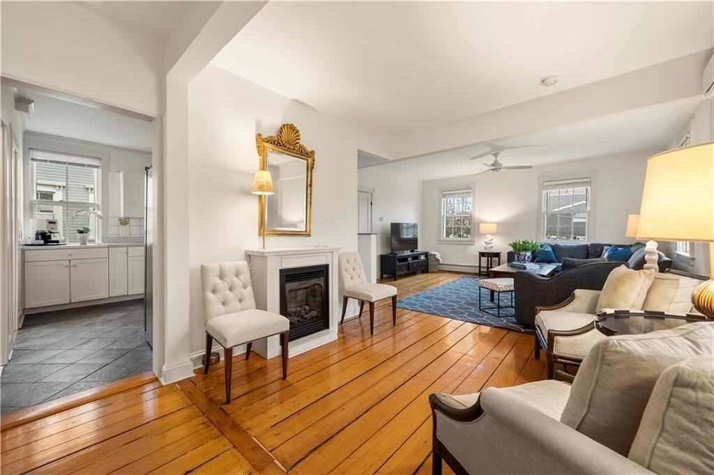 35 Marsh St - Photo 7 of 26