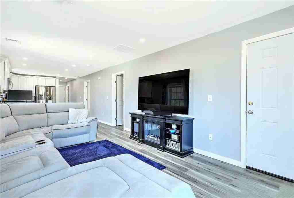 119 Bowdoin St #2 - Photo 4 of 19