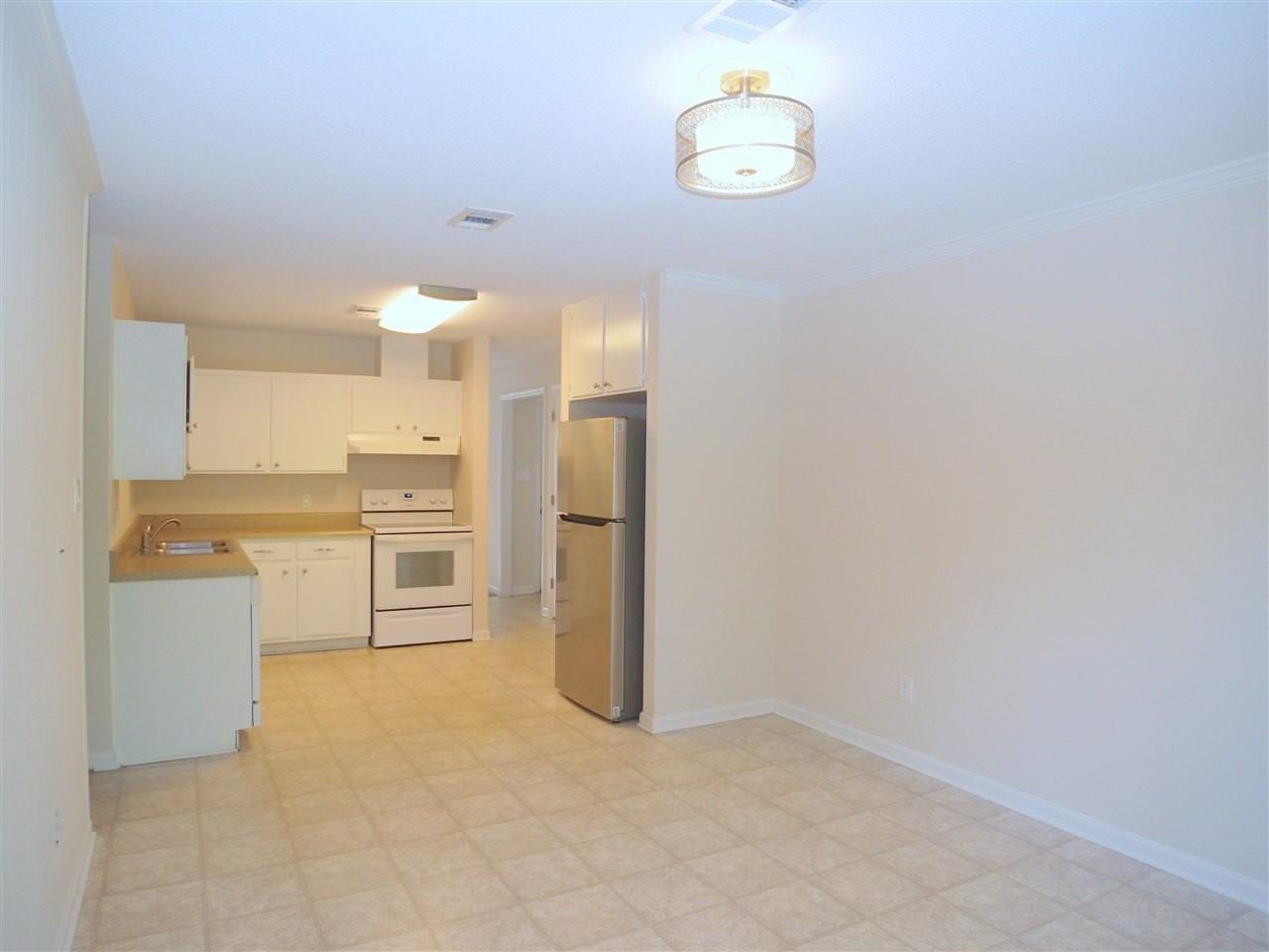 1232 Winifred Dr - Photo 7 of 26