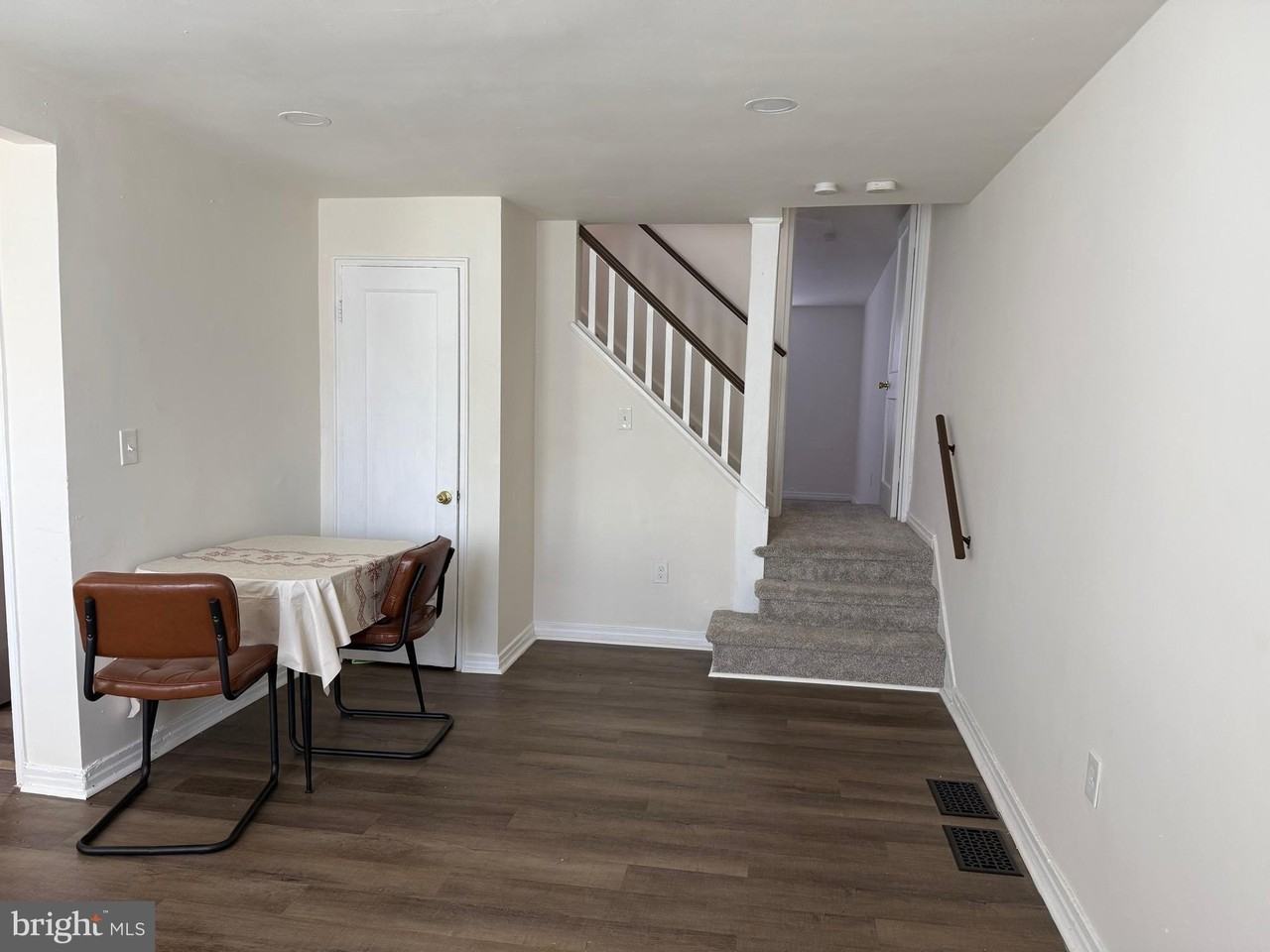 1333 Sycamore Ave - Photo 3 of 10