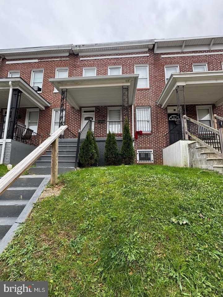 3221 Lyndale Ave - Photo 3 of 21