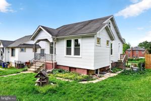 featured image of 29 W Elm Ave