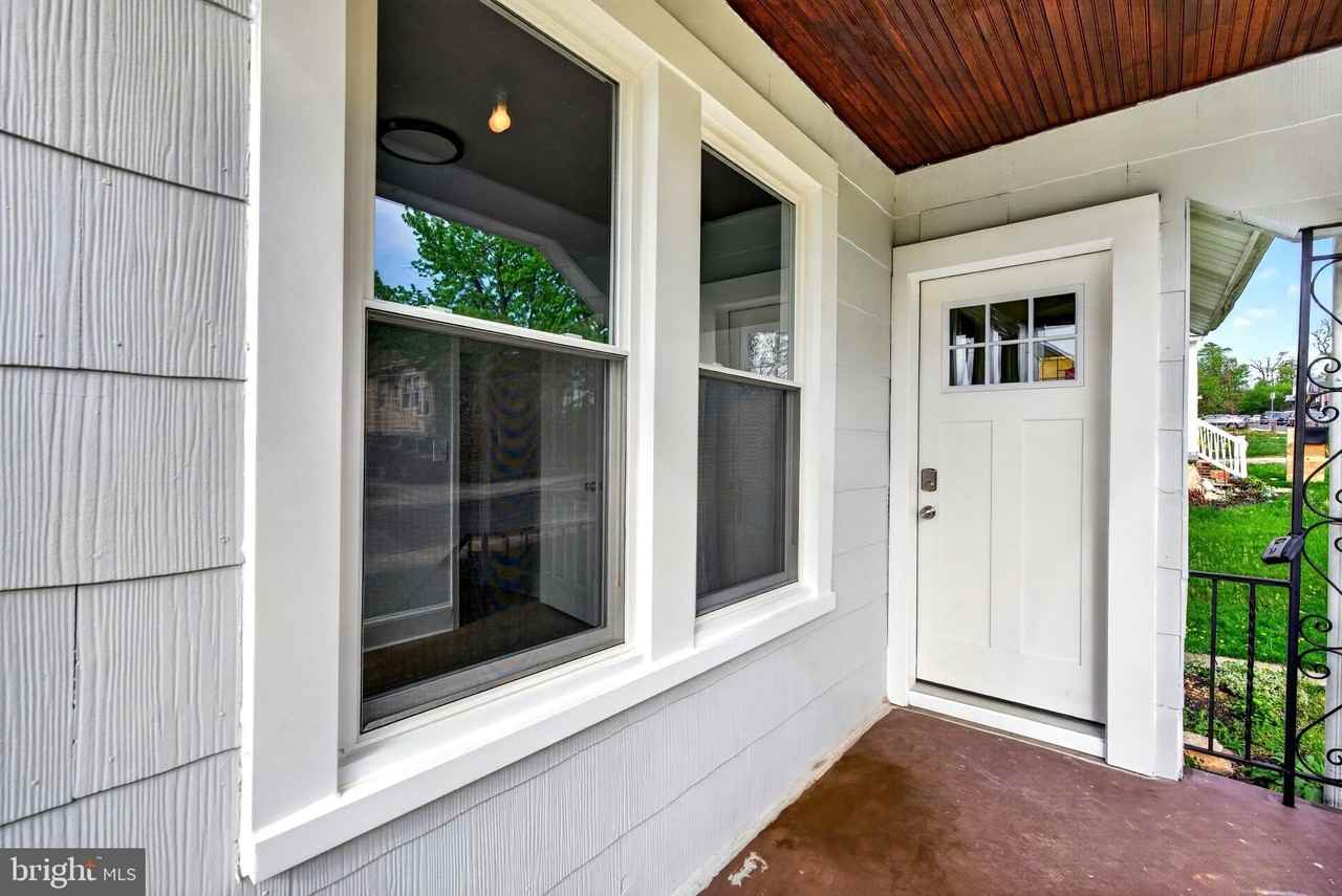 29 W Elm Ave - Photo 2 of 35