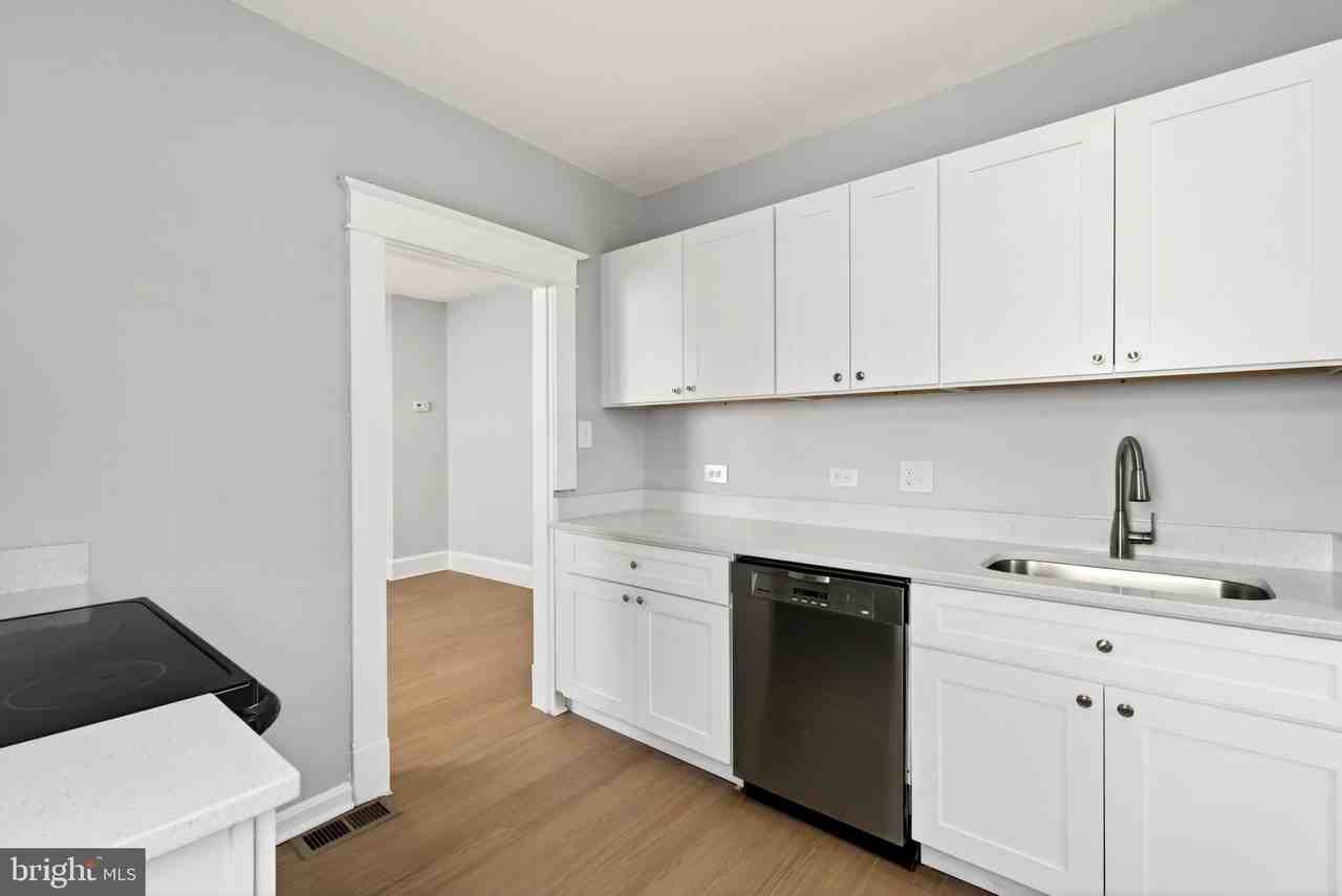 29 W Elm Ave - Photo 5 of 35