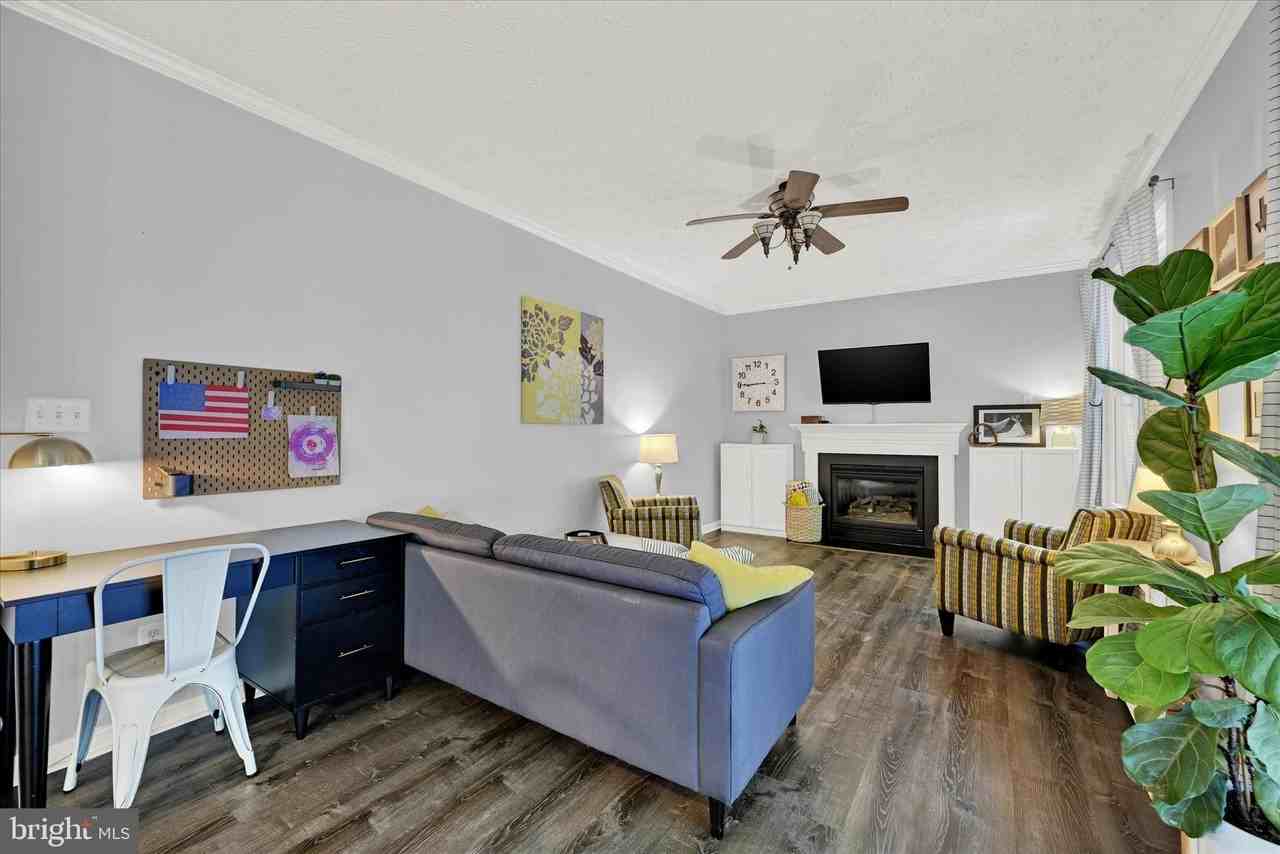 807 Kilber Ct - Photo 3 of 34