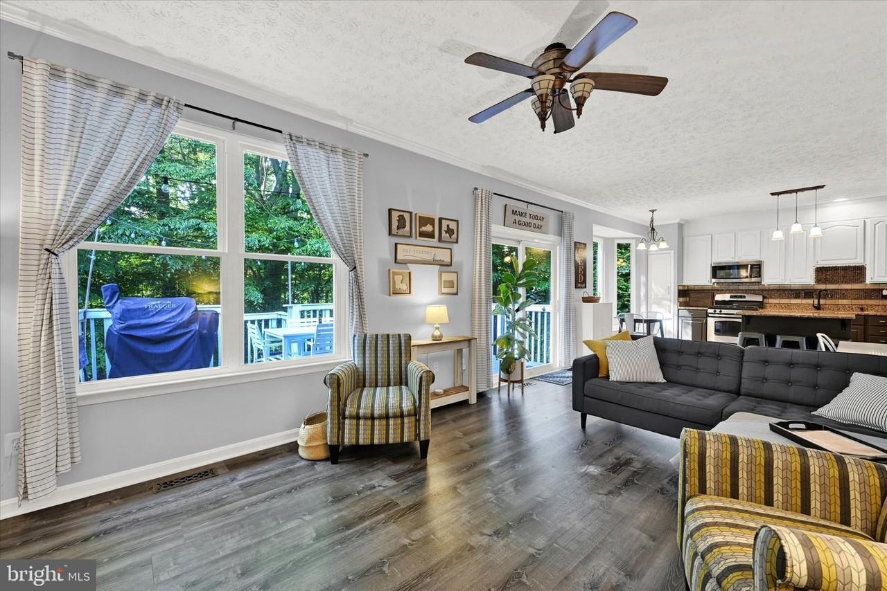 807 Kilber Ct - Photo 5 of 34