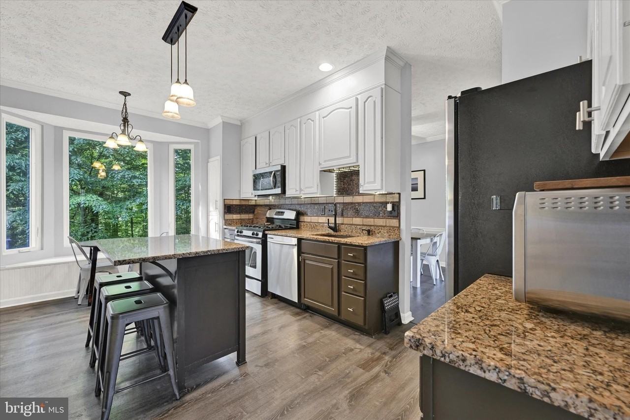 807 Kilber Ct - Photo 7 of 34