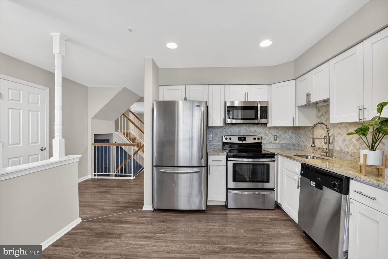 13828 Captain Marbury Ln - Photo 5 of 20