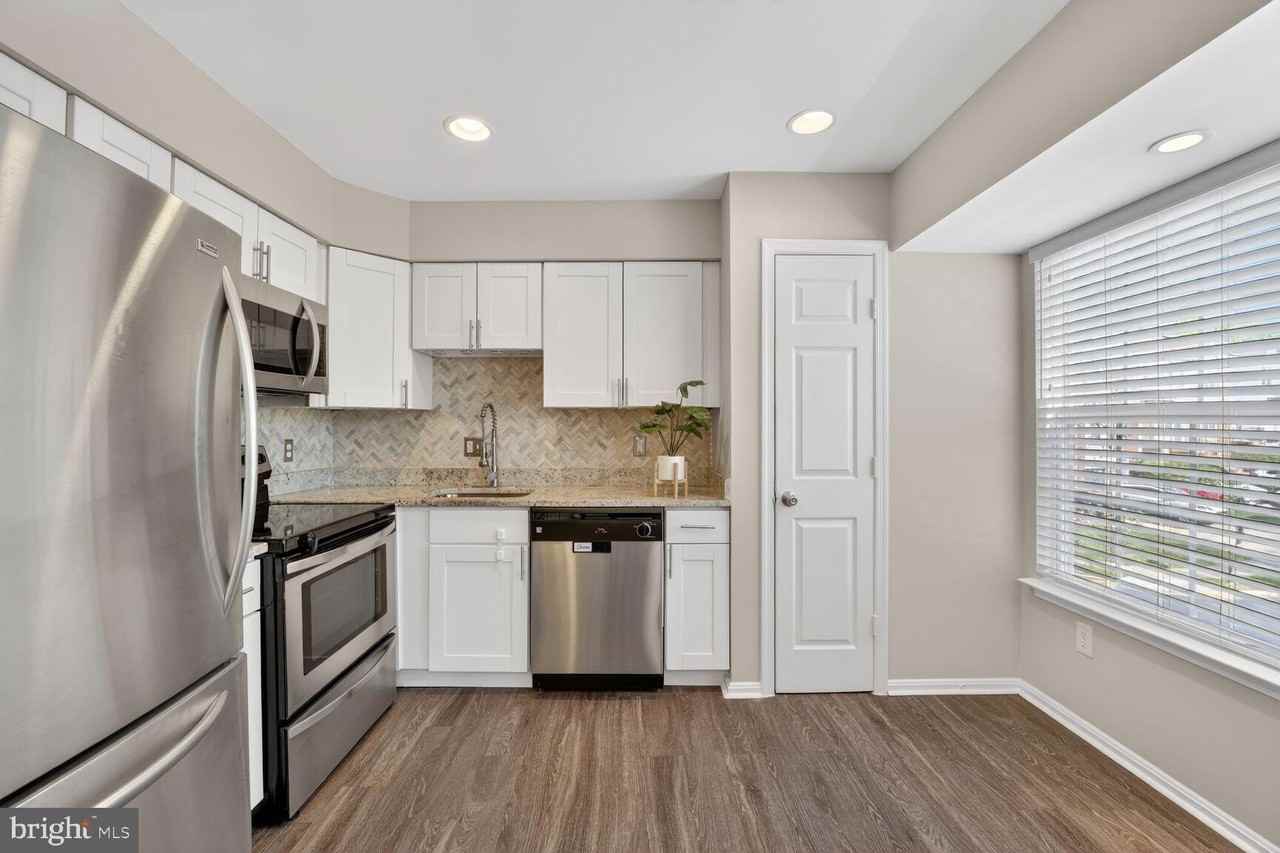 13828 Captain Marbury Ln - Photo 6 of 20