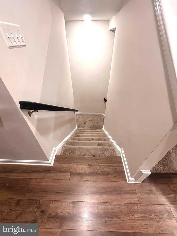 9707 Summerton Dr - Photo 4 of 50