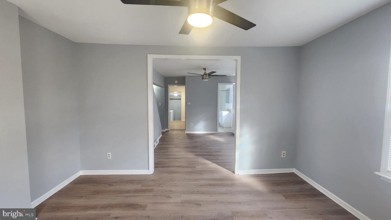 108 E Pacific Ave #1 - Photo 6 of 19