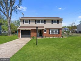 featured image of 411 Chapel Ave E